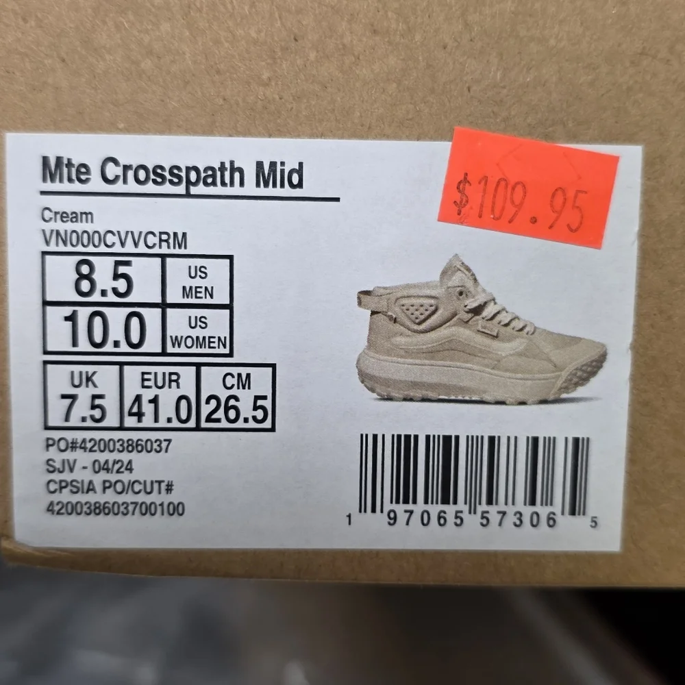 Vans MTE Crosspath Mid Cream Men’s 8.5  Women’s 10 New